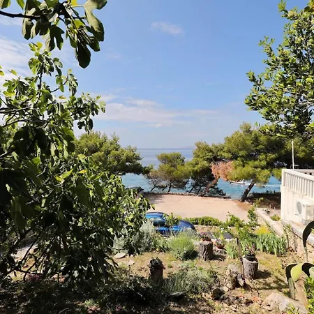 Djurdja By The Sea *